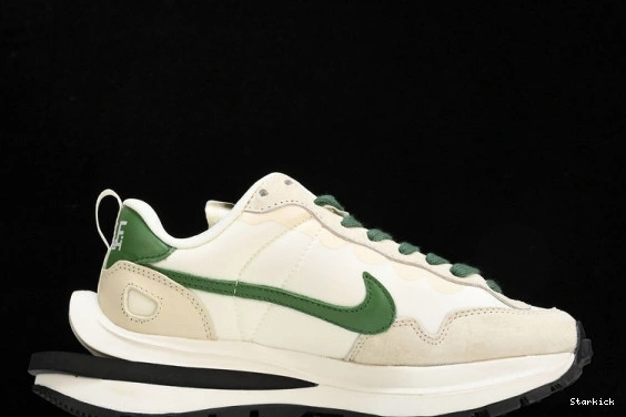 White Vaporwaffle Green DD1875-102 Nike sacai 0309